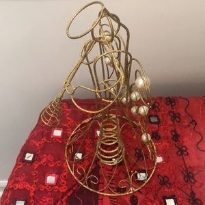 Golden angel treetopper